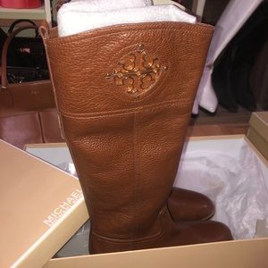 Perfect Tory Burch boots